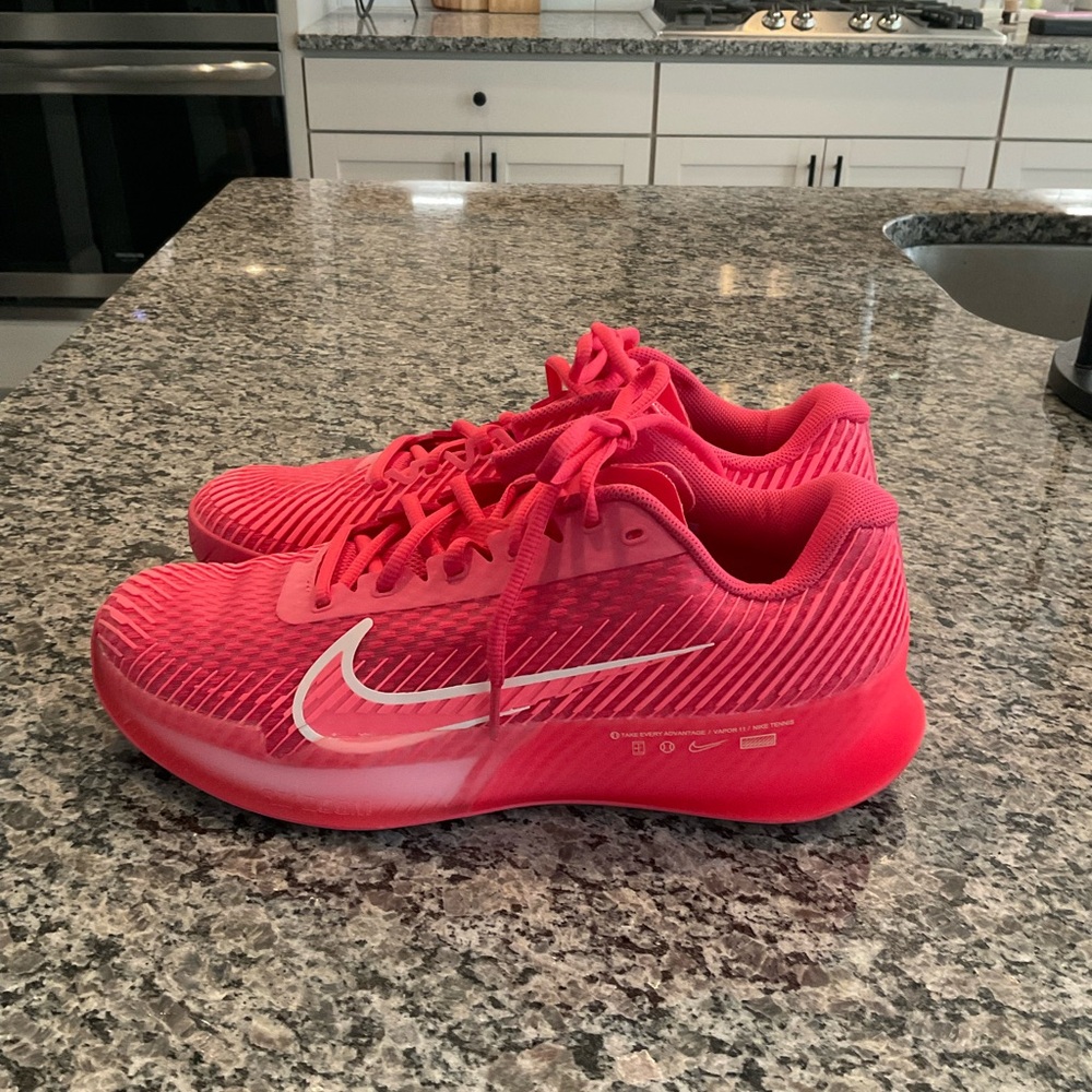 Nike Court Air Zoom Vapor 11 - Aster Pink - Women’s size 10